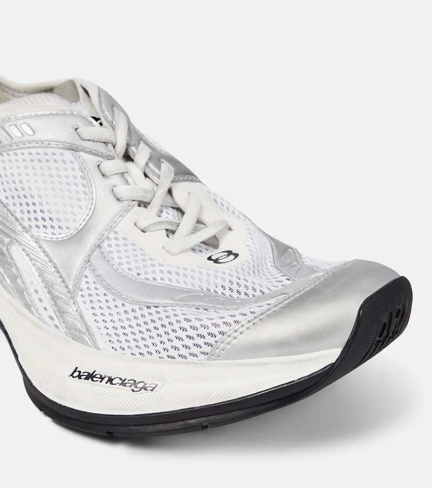 Circuit Low-Top Sneakers