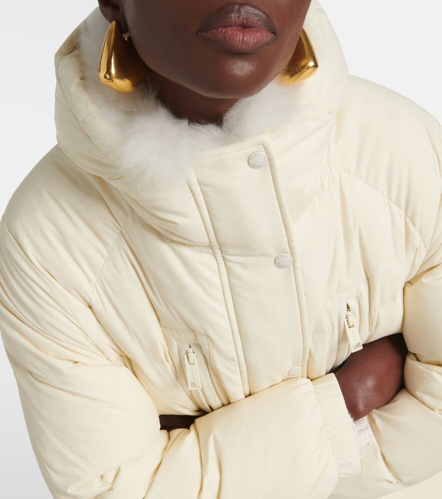 Yves Salomon Daunenjacke Mit Shearling In Weiss
