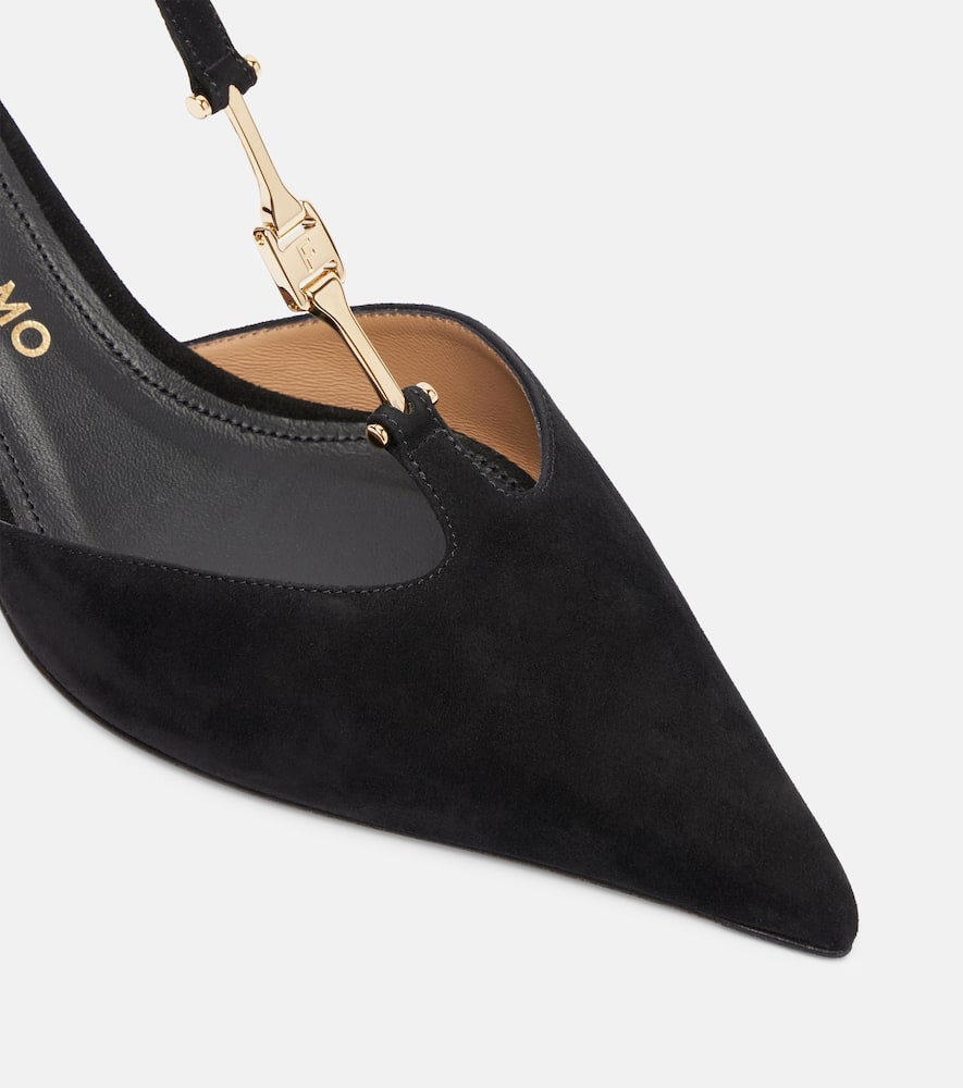Ferragamo Traci 40 Suede Pumps In Black