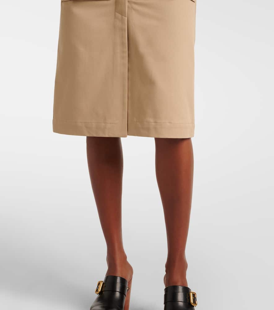 Shop Chloé Saharienne Cotton Gabardine Cargo Skirt In Beige