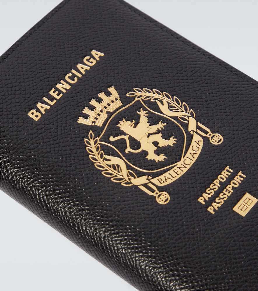  Balenciaga Balenciaga Logo Passport Holder 