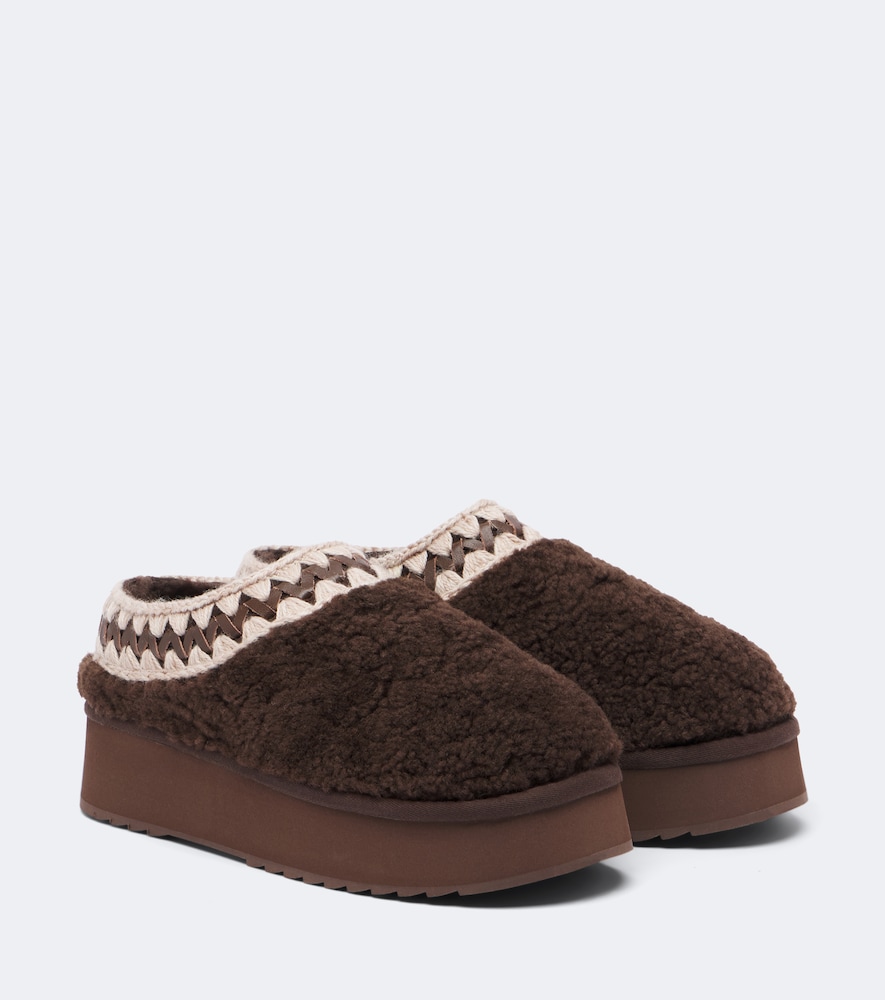 Mou Shearling Platform Mules In Brown