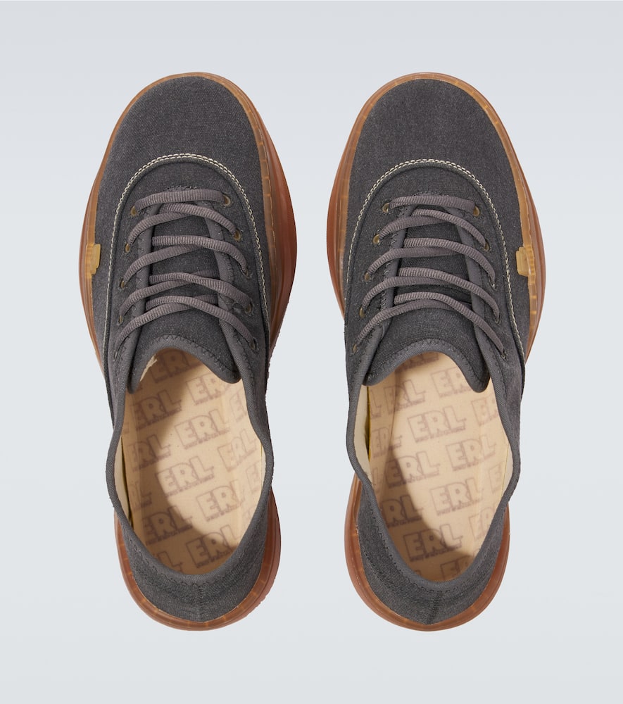 Erl Round Toe Low-top Sneakers In Black