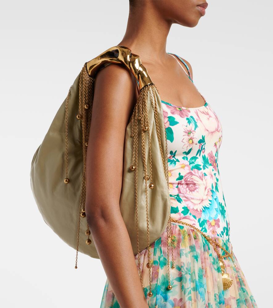 Chloé Twisted Shell Leather Shoulder Bag In Beige