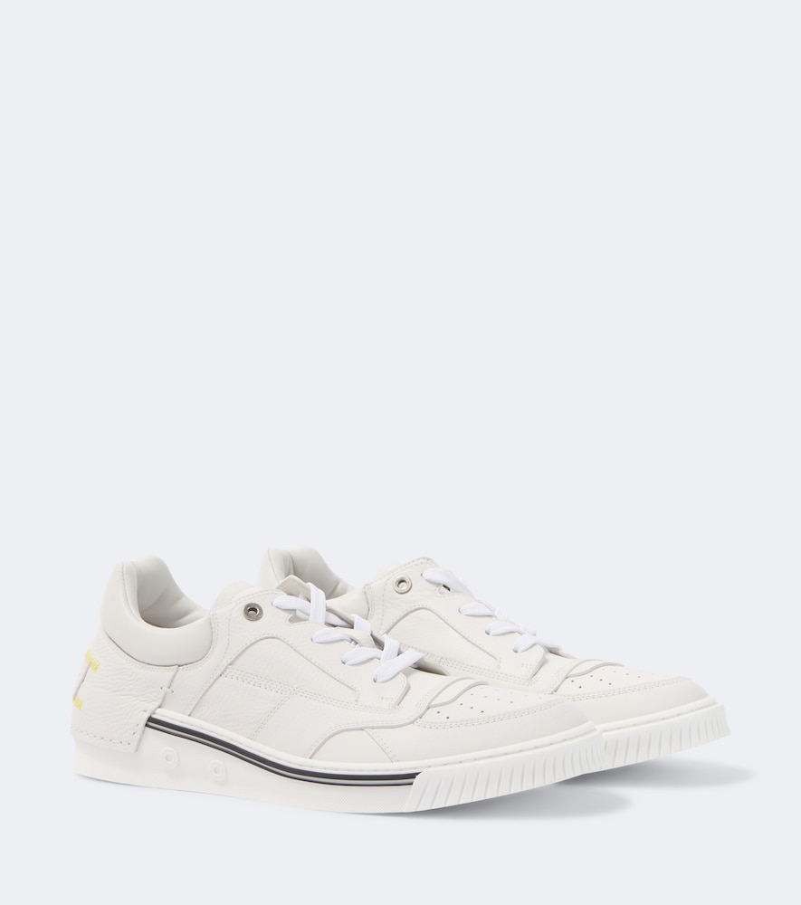 Sneakers aus Leder