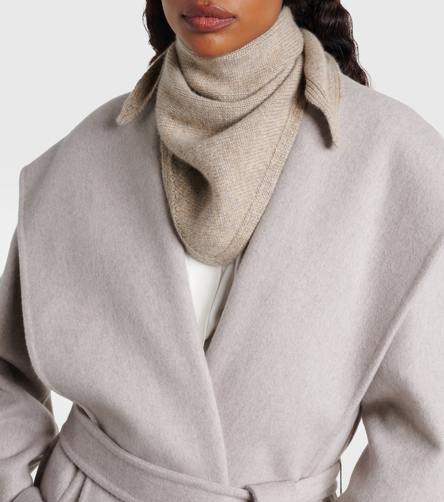The Row Mentas cashmere scarf