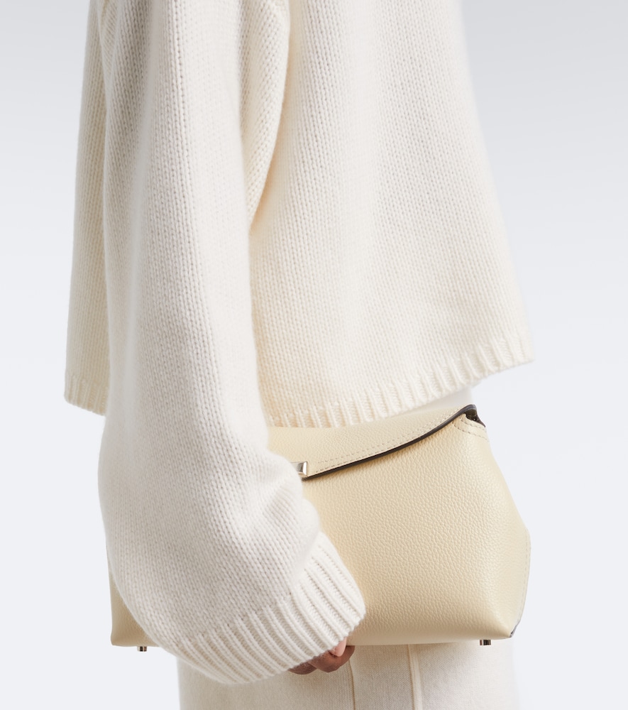 Zerlina Cashmere Turtleneck Sweater