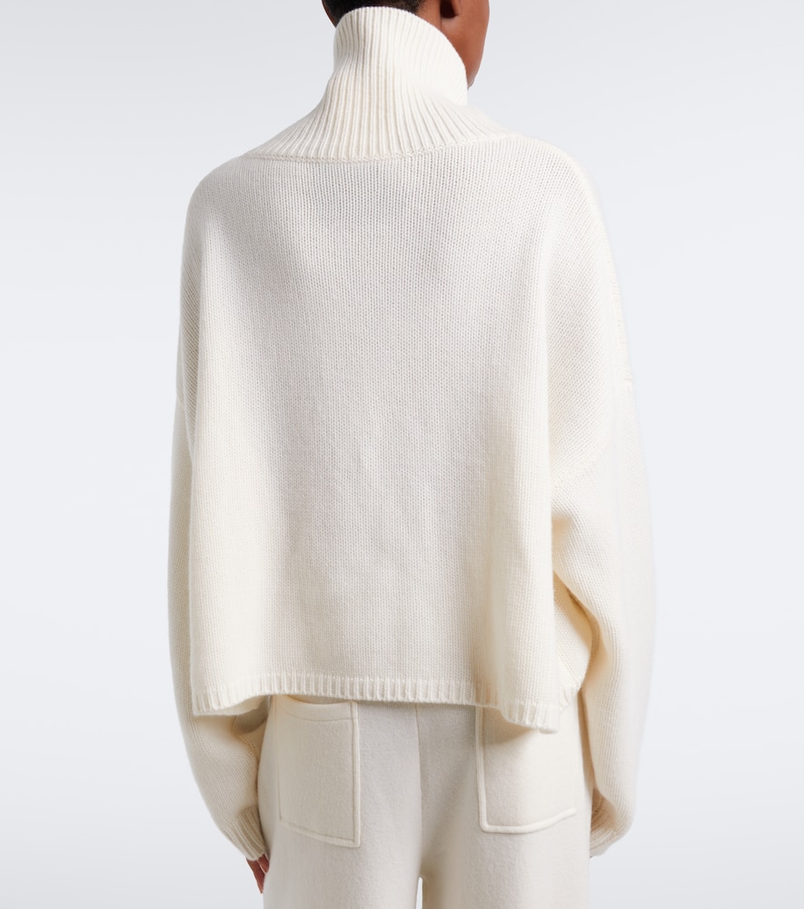 Zerlina Cashmere Turtleneck Sweater