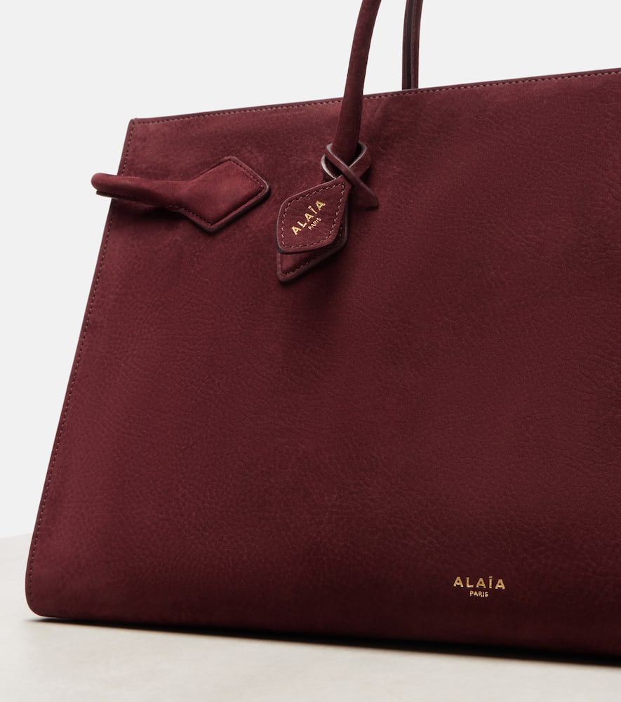 Alaïa Le Teckel Large Leather Shoulder Bag In Burgundy