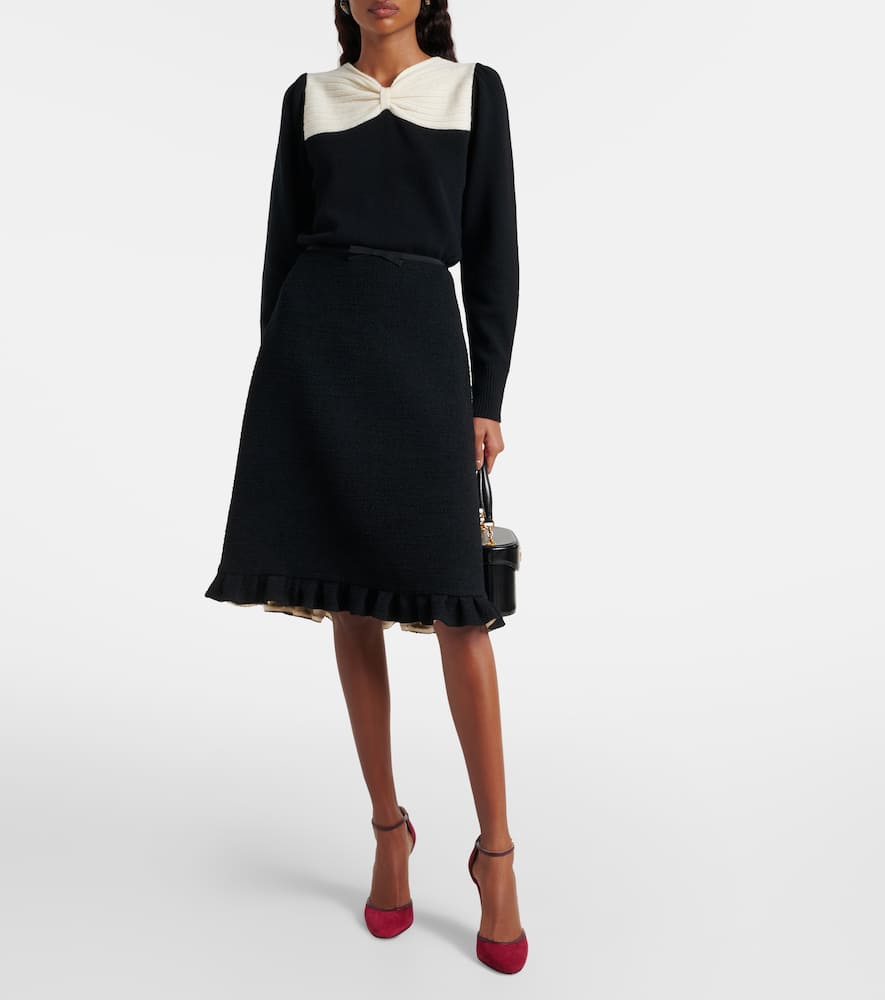 Valentino Bow-detailed Two-tone Wool Sweater In Black