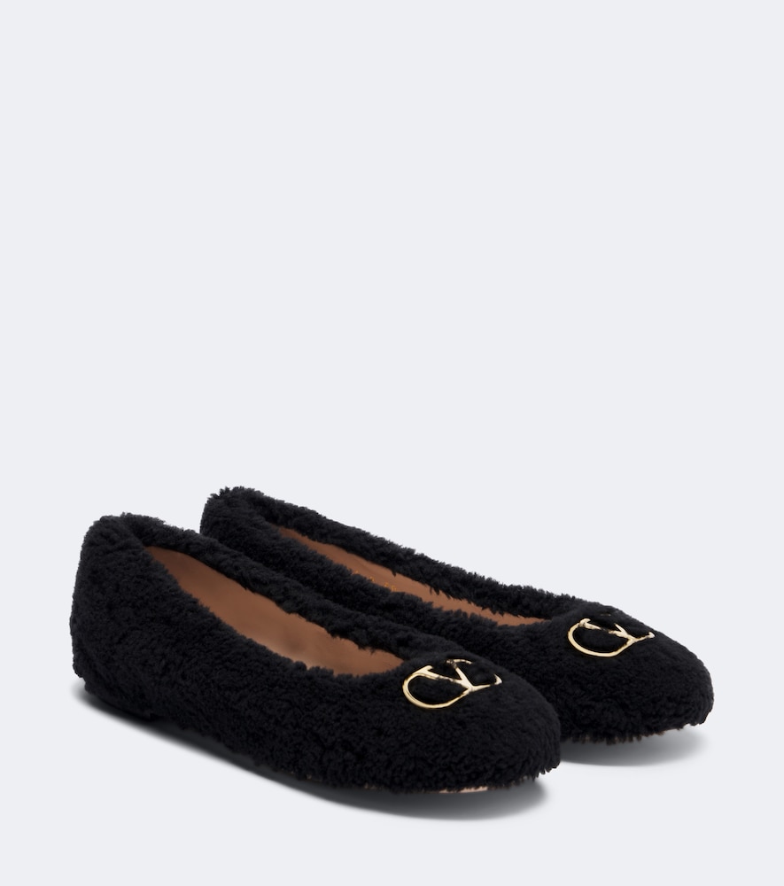 Garavani Vlogo Teddy Ballet Flats