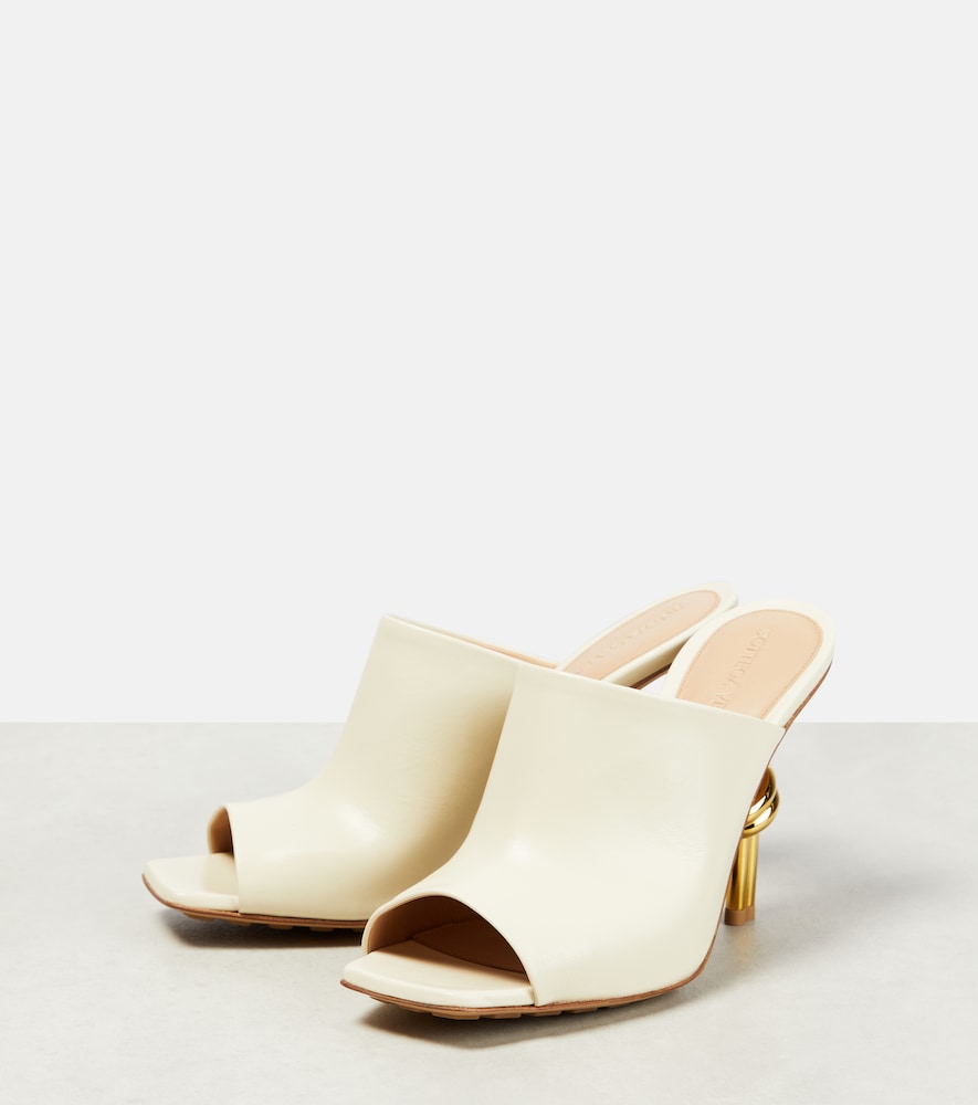  Bottega Veneta Bottega Veneta Knot Leather Mules 