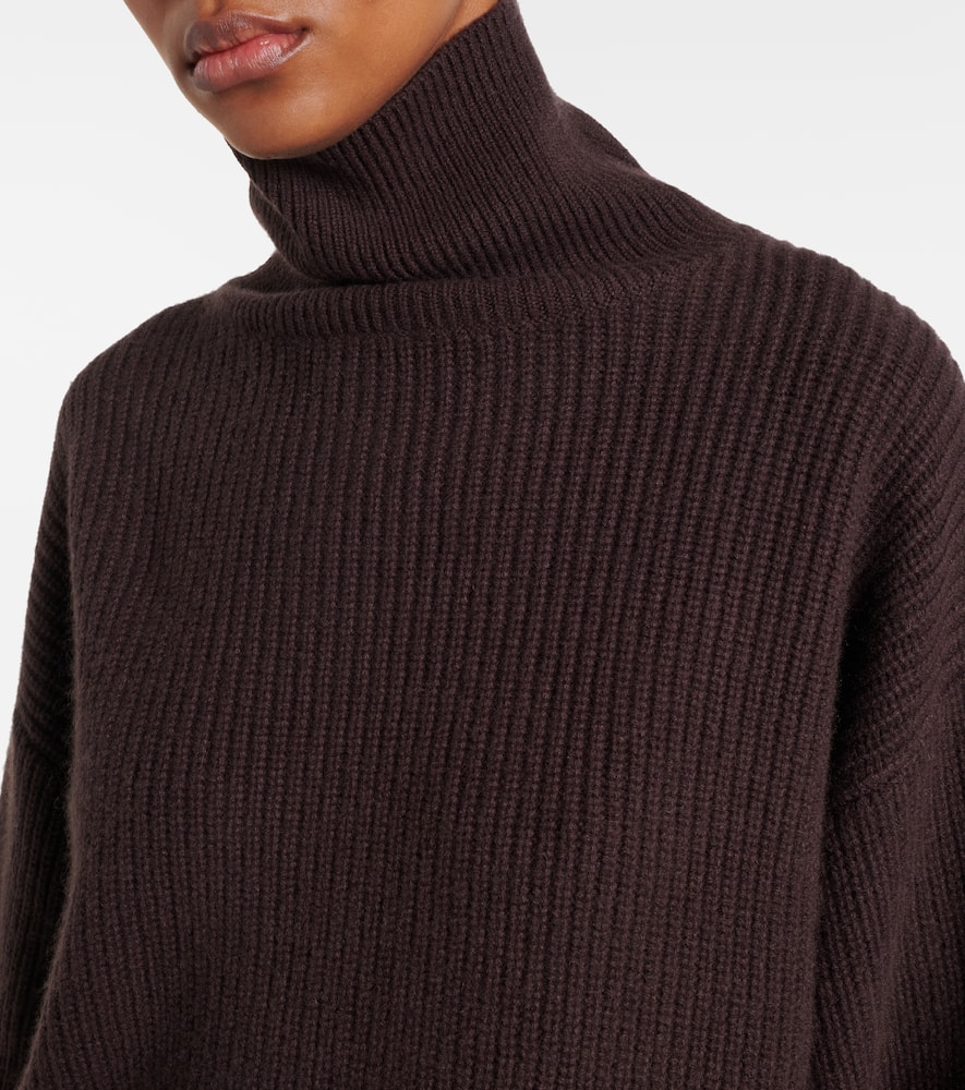 Extreme Cashmere N°317 Nisse Cashmere Turtleneck Sweater In Brown