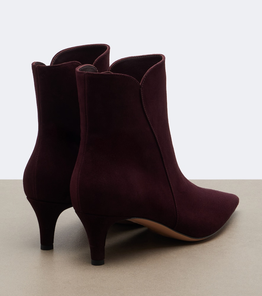 Levy Ankle Boots
