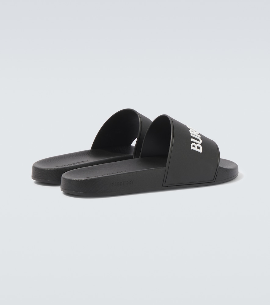  Burberry Burberry Logo Slides 