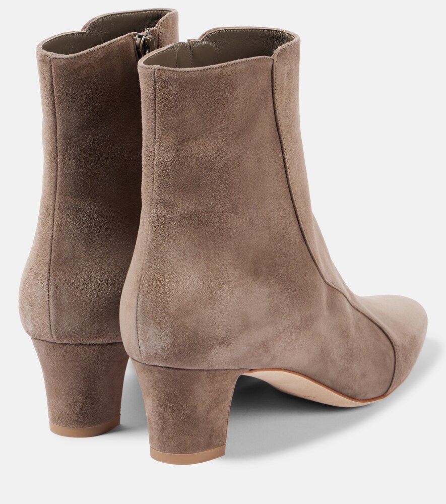  Manolo Blahnik Manolo Blahnik Myconia 50 Suede Booties 