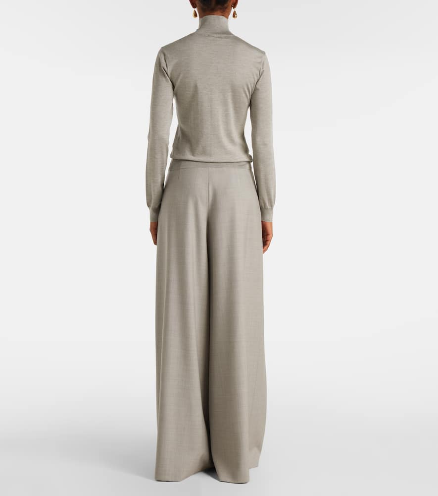 Ralph Lauren Silk-blend Turtleneck Sweater In Gray