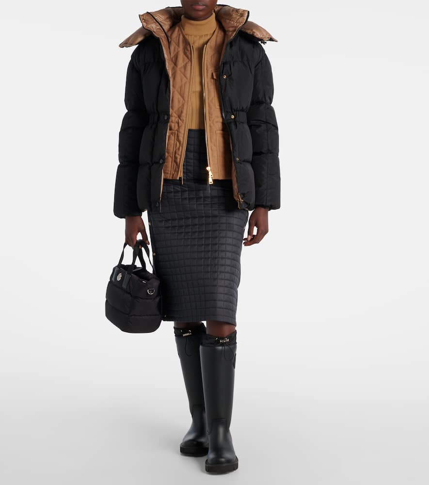 Moncler Agneux Square-quilted Hooded Short Down Jacket In Black