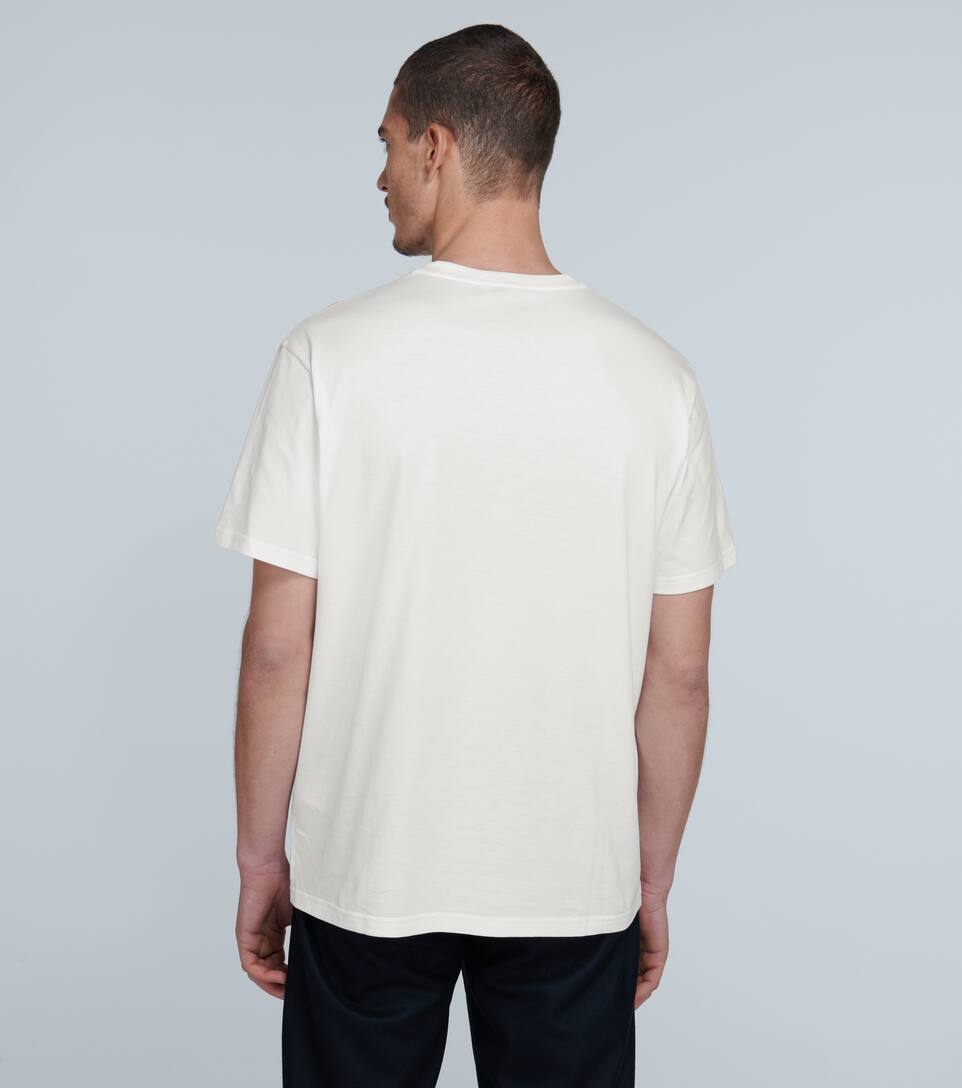 GIVENCHY photo