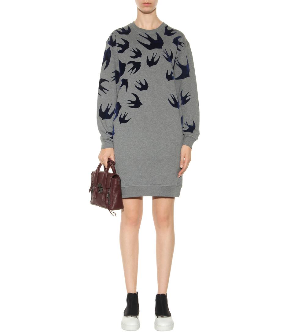 inexpensive little black dress