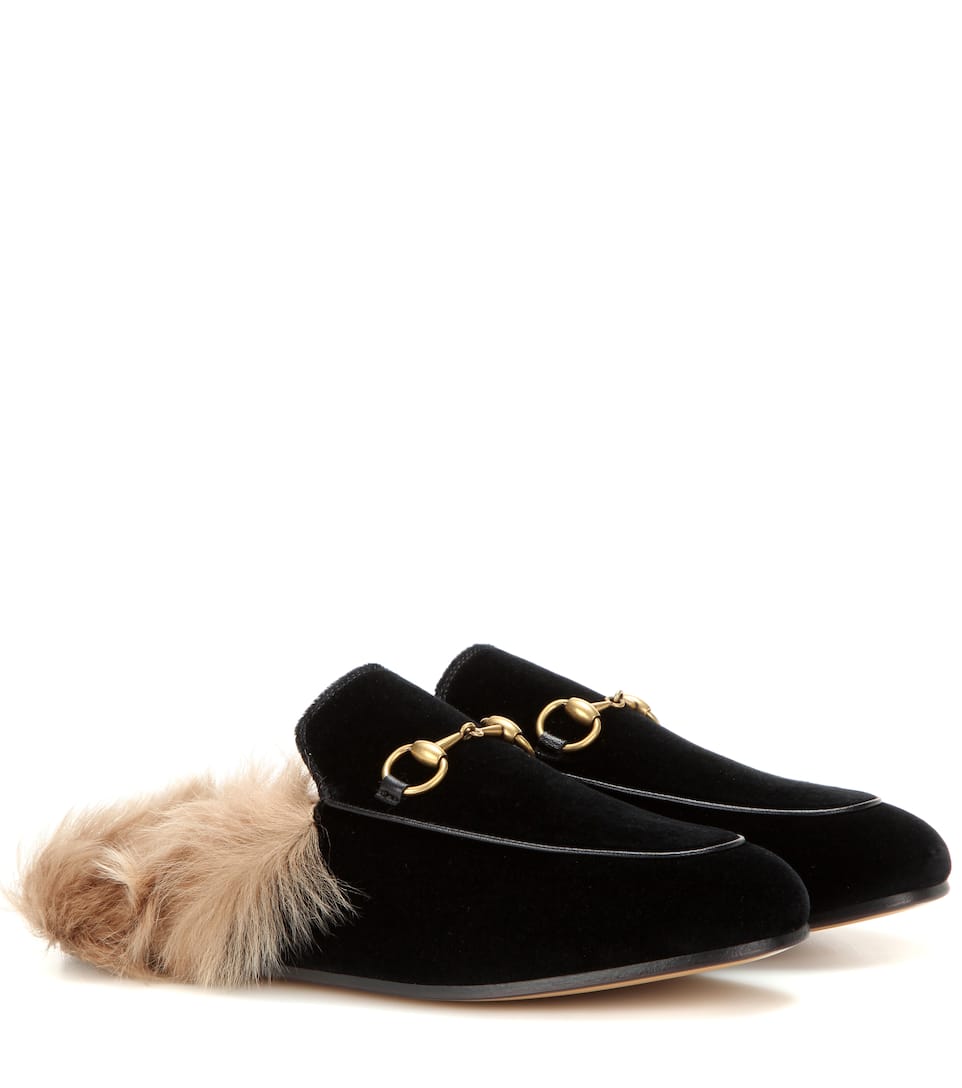 A buon mercatoSlippers con pelliccia sulla vendita A buon mercatoSlippers con pelliccia sulla vendita
