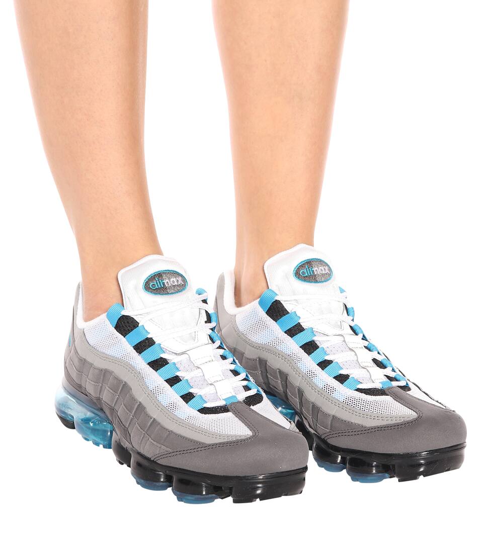 jeans to wear with vapormax