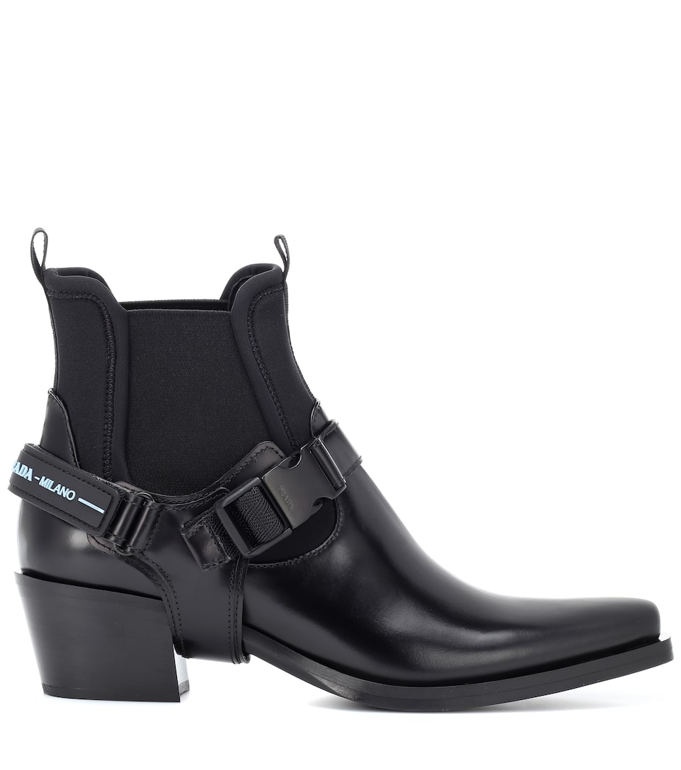 Leather and neoprene ankle boots Leather and neoprene ankle boots
