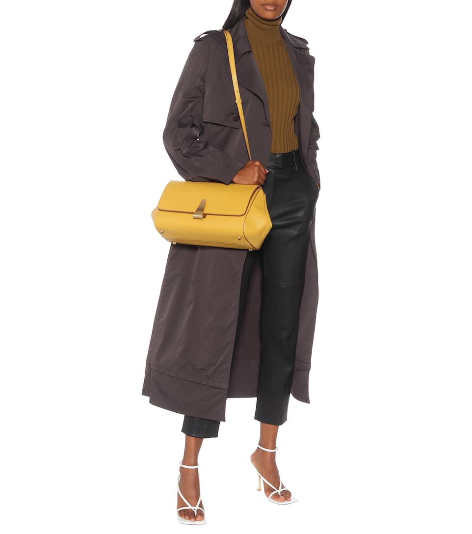 bv shoulder bag