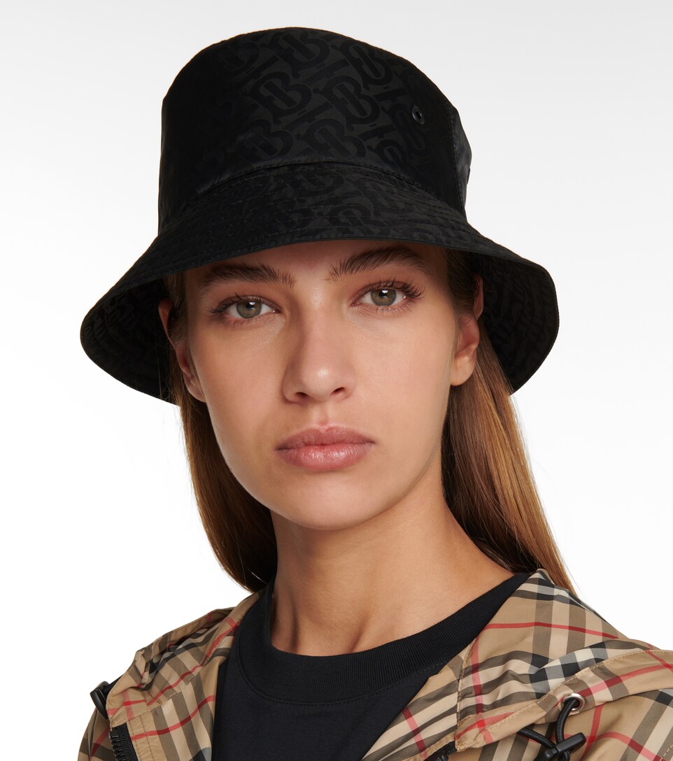 Logo nylon bucket hat | Mytheresa