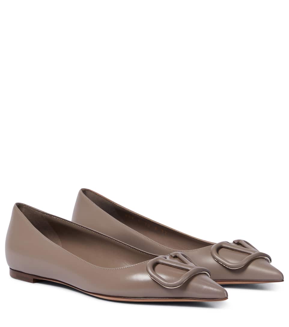 Valentino garavani vlogo leather ballet flats clearance