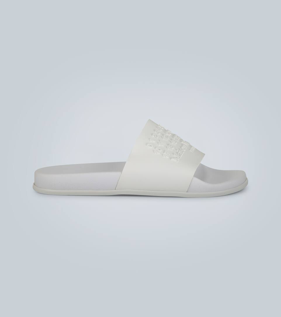 MAISON MARGIELA NUMBER LOGO SLIDES,P00443367