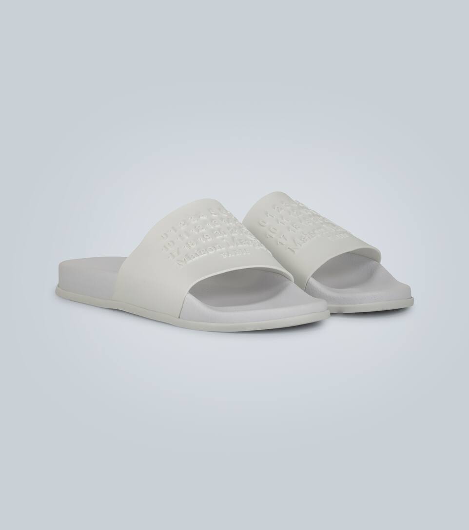 MAISON MARGIELA NUMBER LOGO SLIDES,P00443367