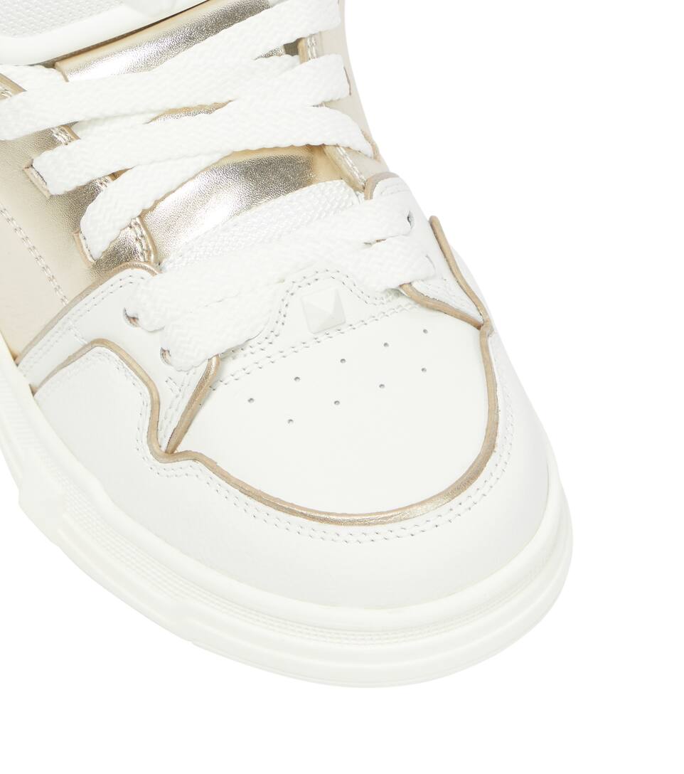 valentino garavani open skate