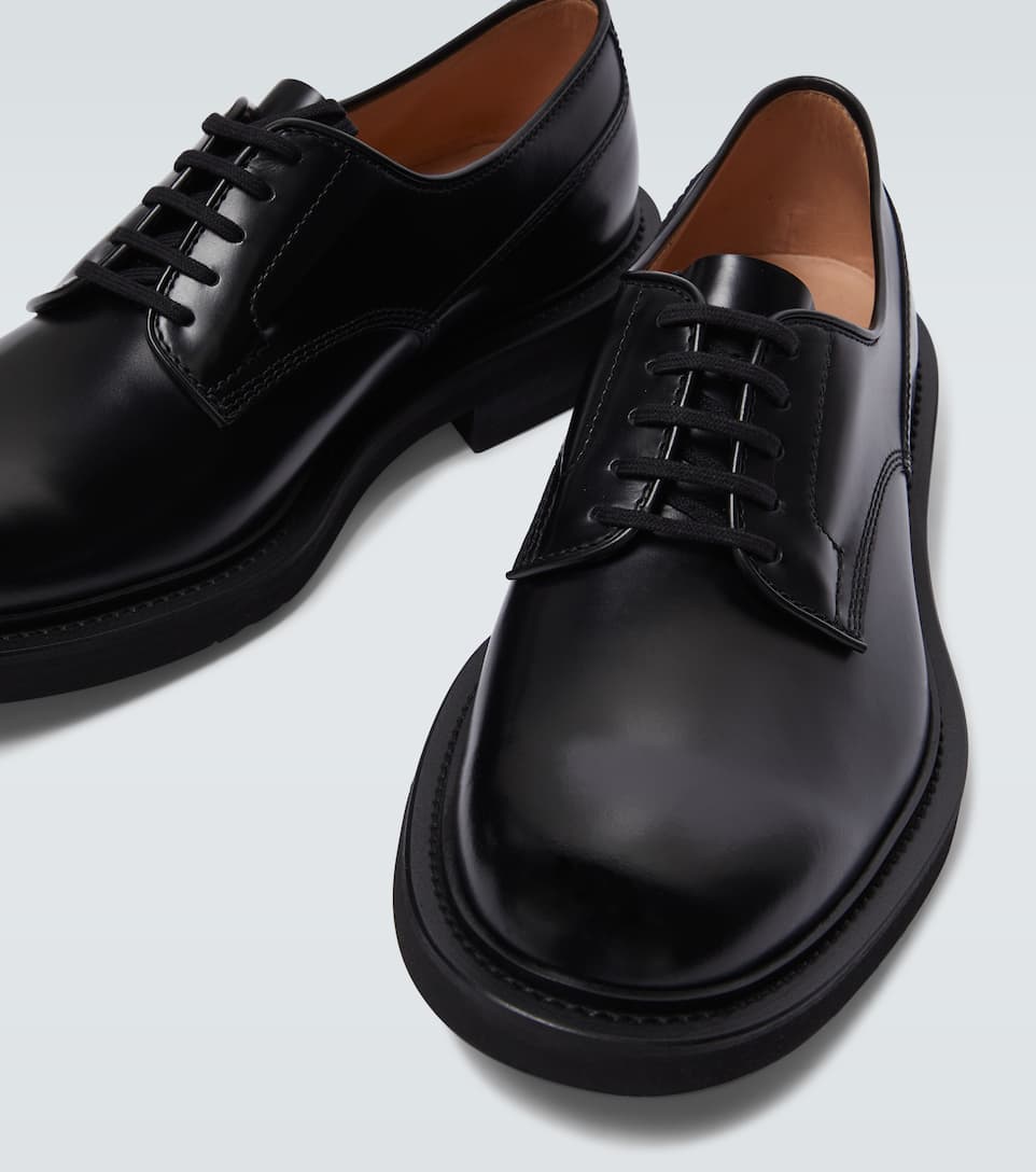 Round toe derby shoes clearance