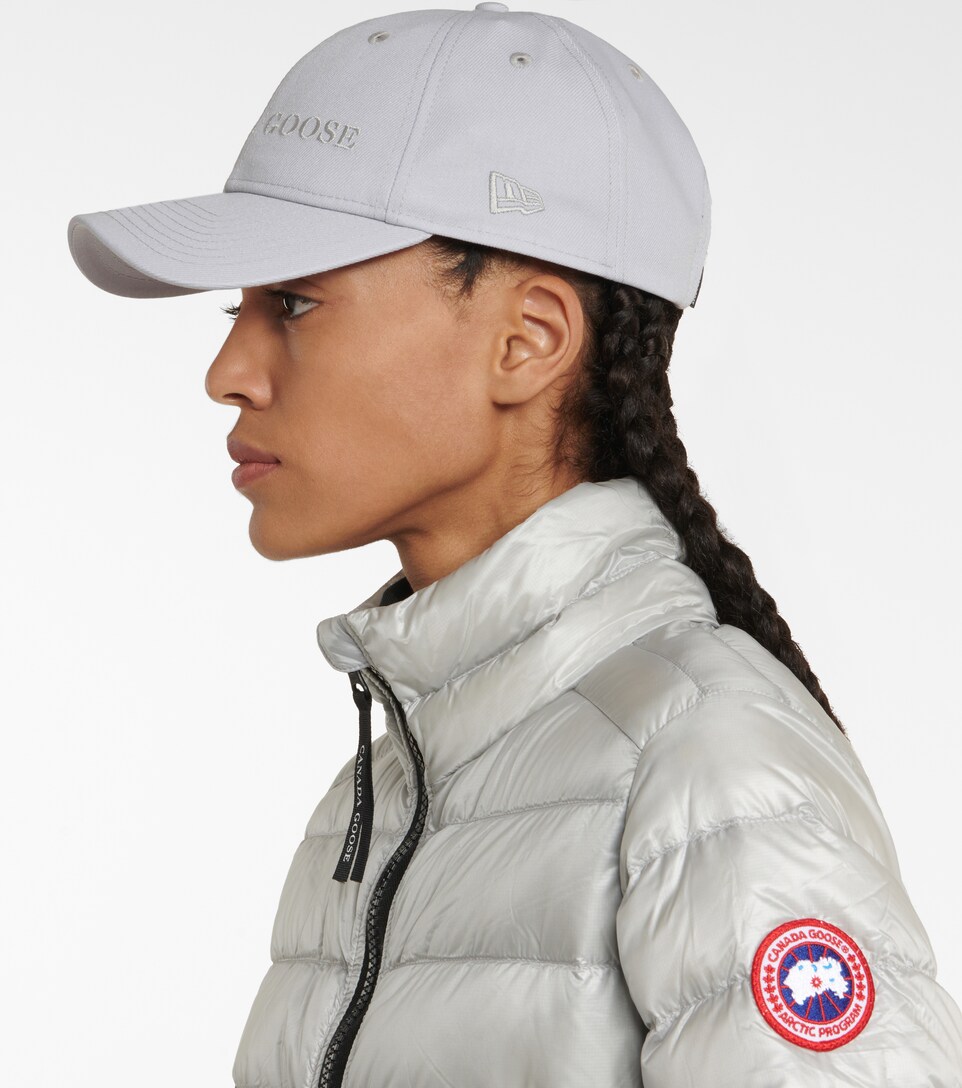 Logo embroidered baseball cap 