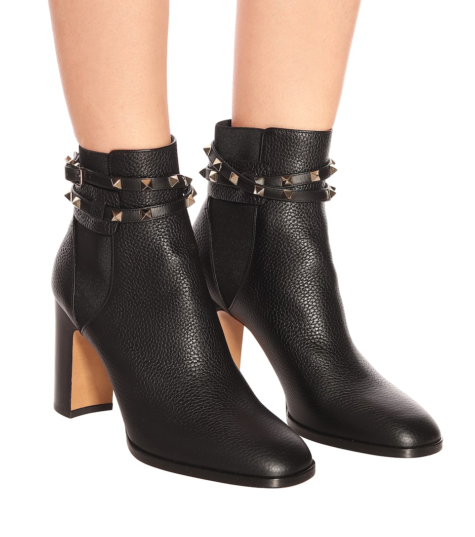 kandidat manifestation bruger Valentino Garavani Rockstud Leather Ankle Boots | Valentino - Mytheresa