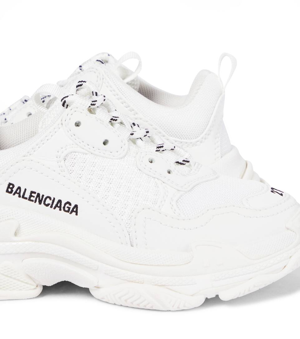 white balenciaga sneaker