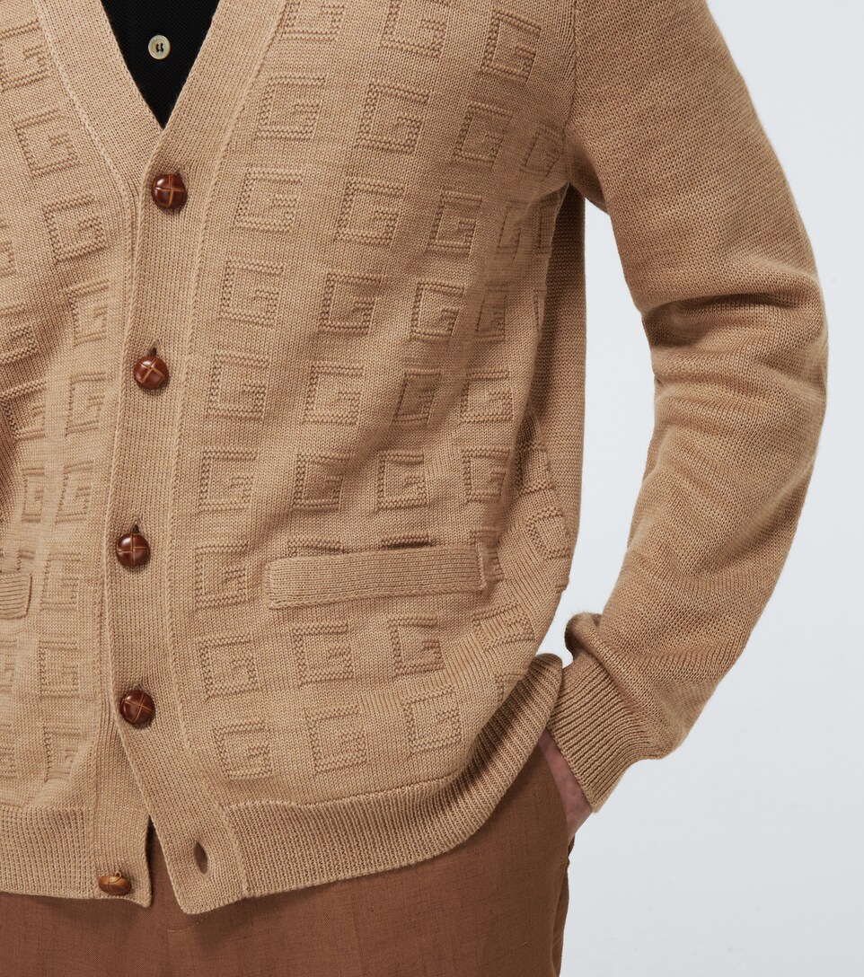 gucci logo cardigan