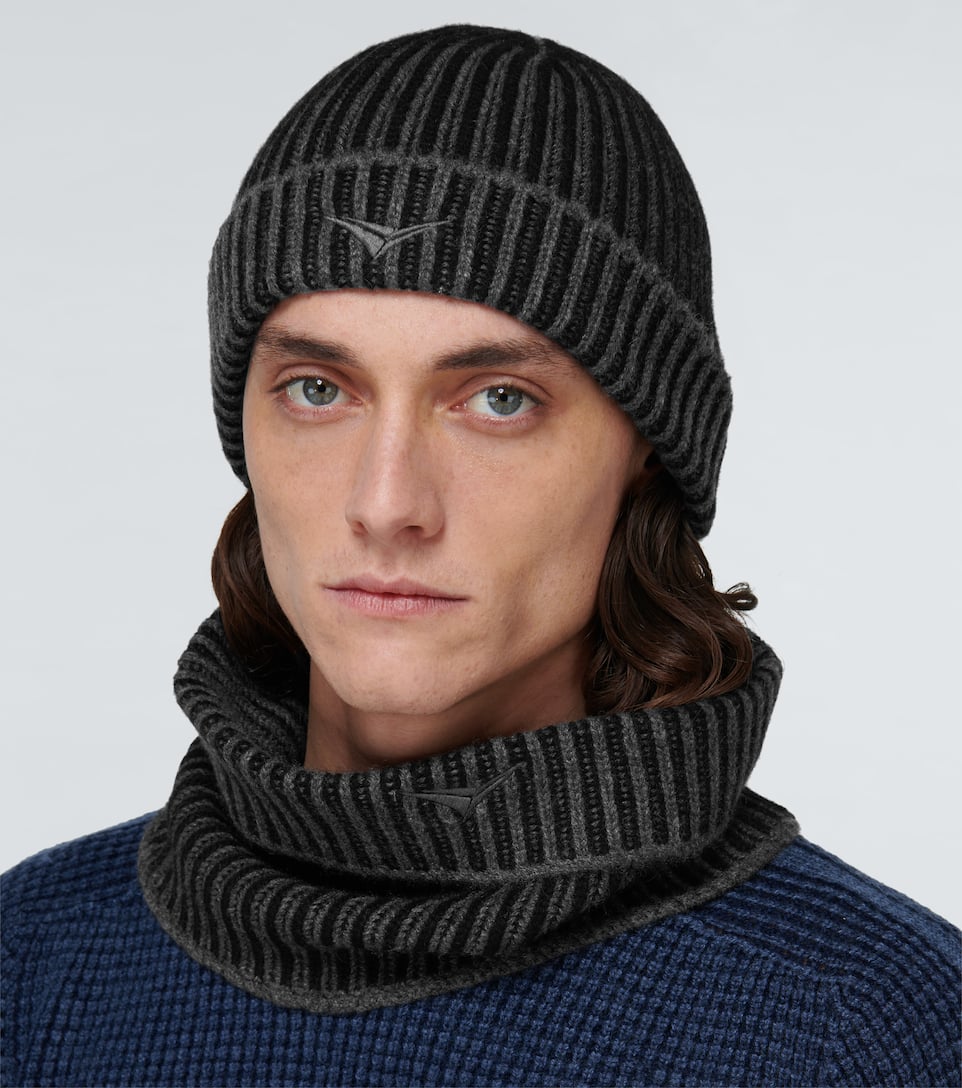 Turtleneck scarf Clearance