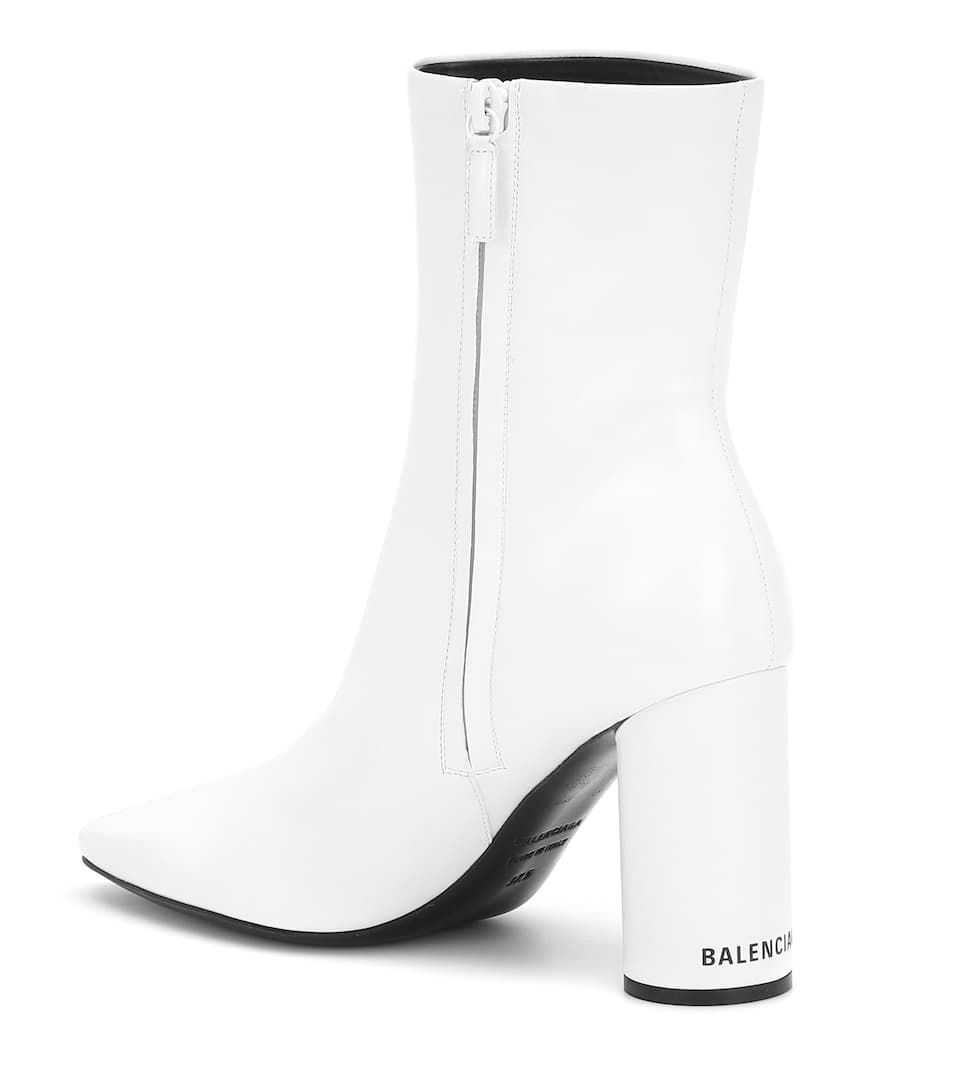 Ankle Boots Oval aus Leder Ankle Boots Oval aus Leder