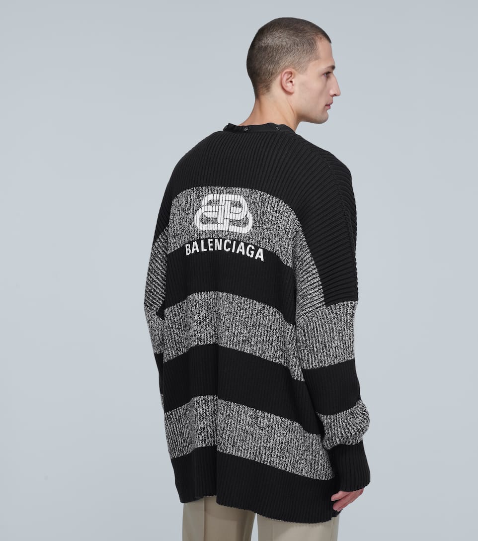 BALENCIAGA KNITTED BUTTON-DOWN CARDIGAN,P00444271