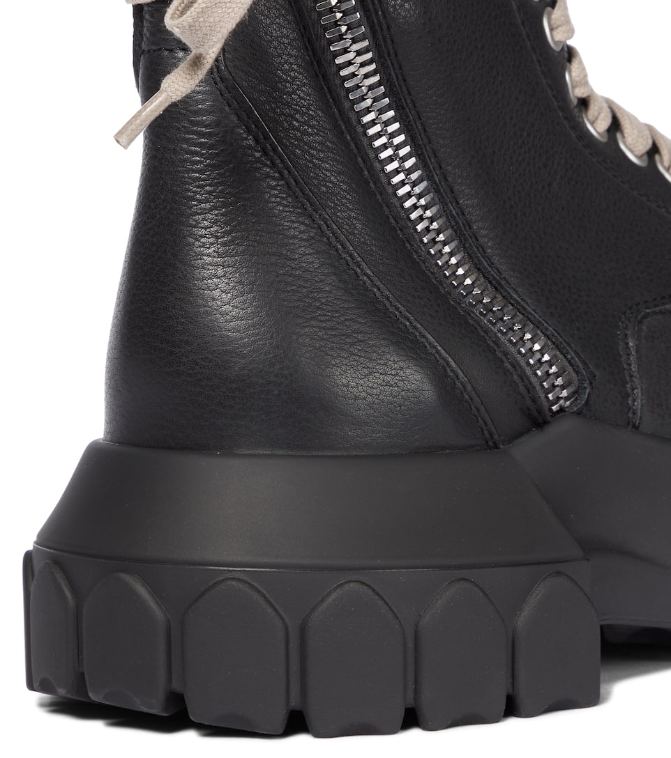 clarks desert boots clearance