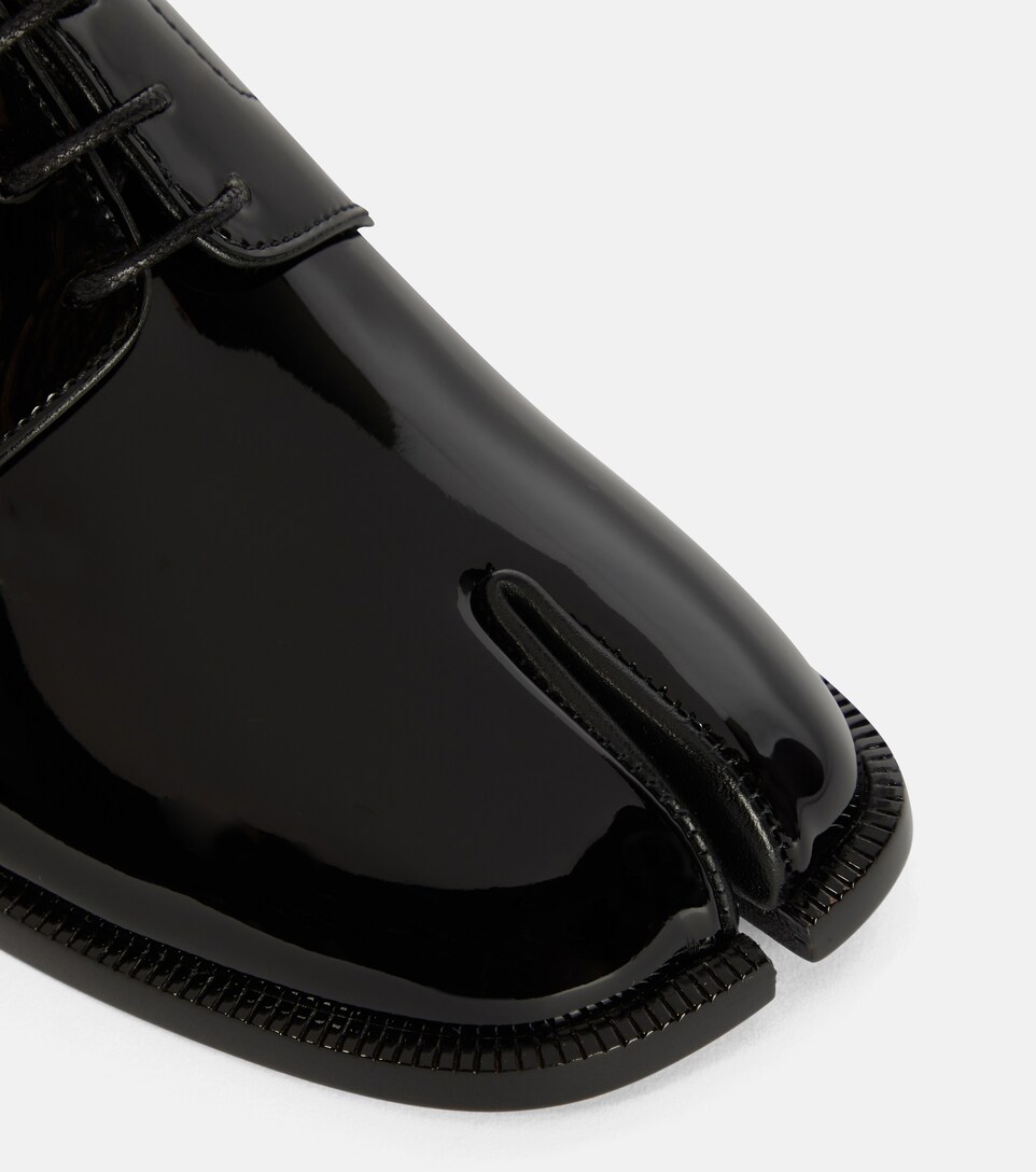 Maison Margiela Women's Tabi Patent Leather Derby Shoes - Black - Lace-Ups - 8