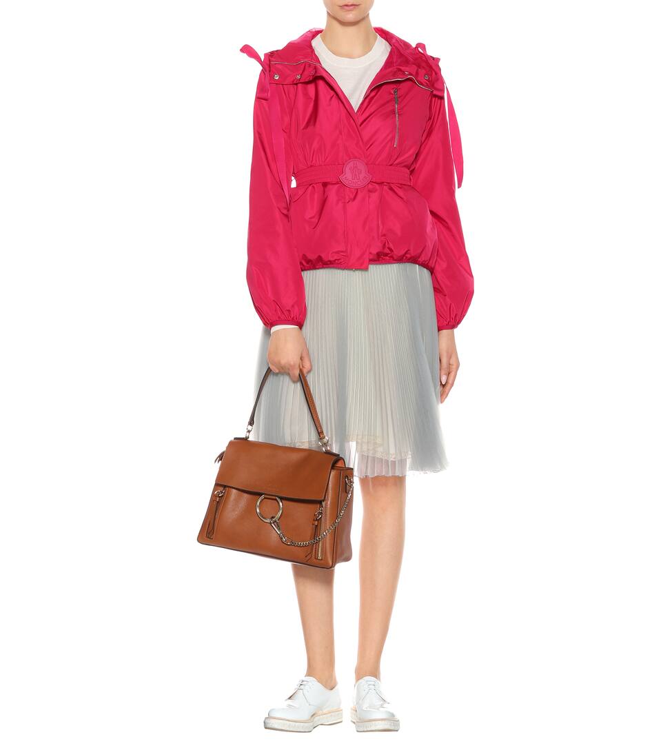 Capuche À Moncler À Antonia À Capuche Veste Veste Moncler Antonia Moncler Veste uPkZXi