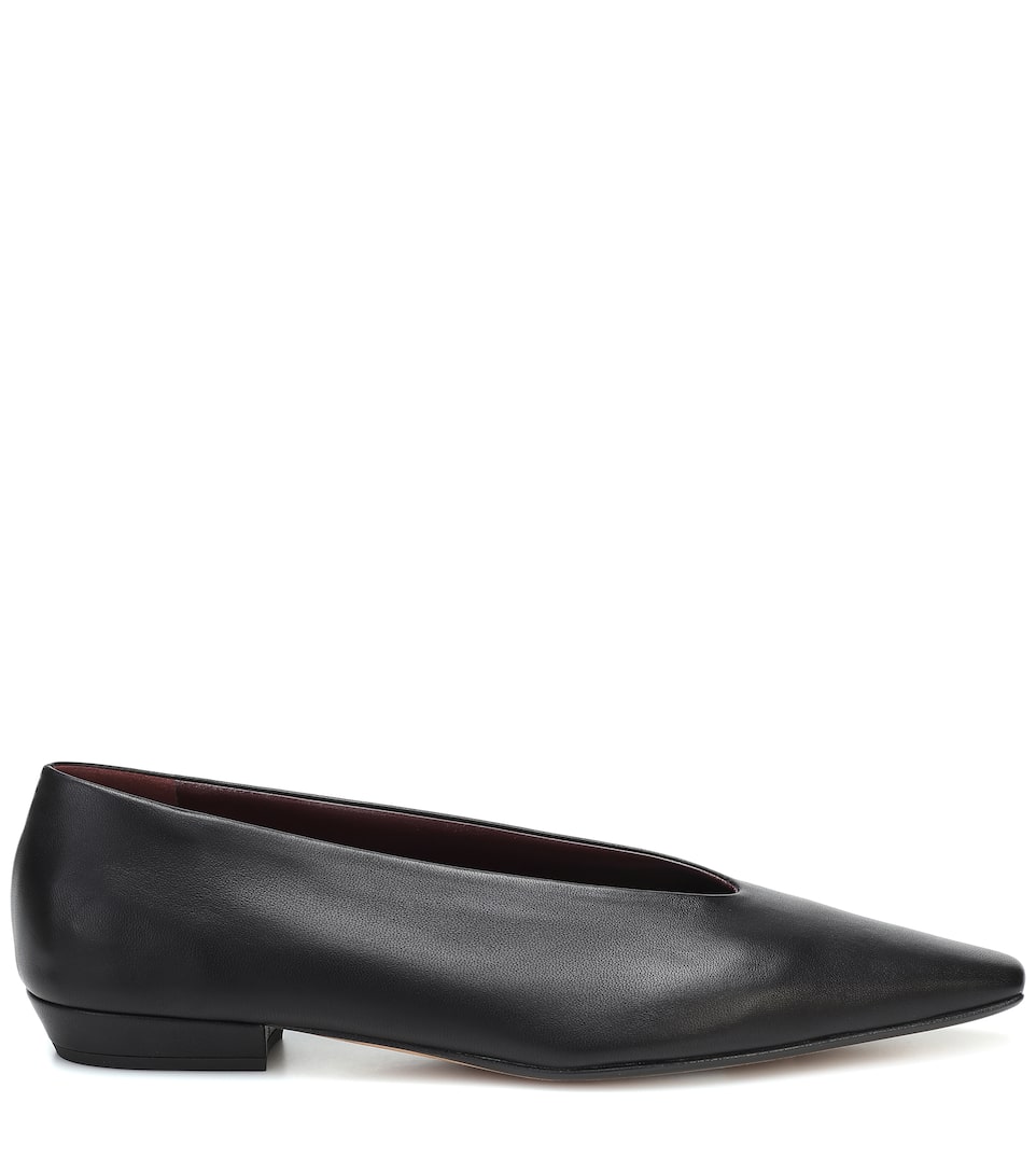 BOTTEGA VENETA ALMOND LEATHER BALLET FLATS,P00434587
