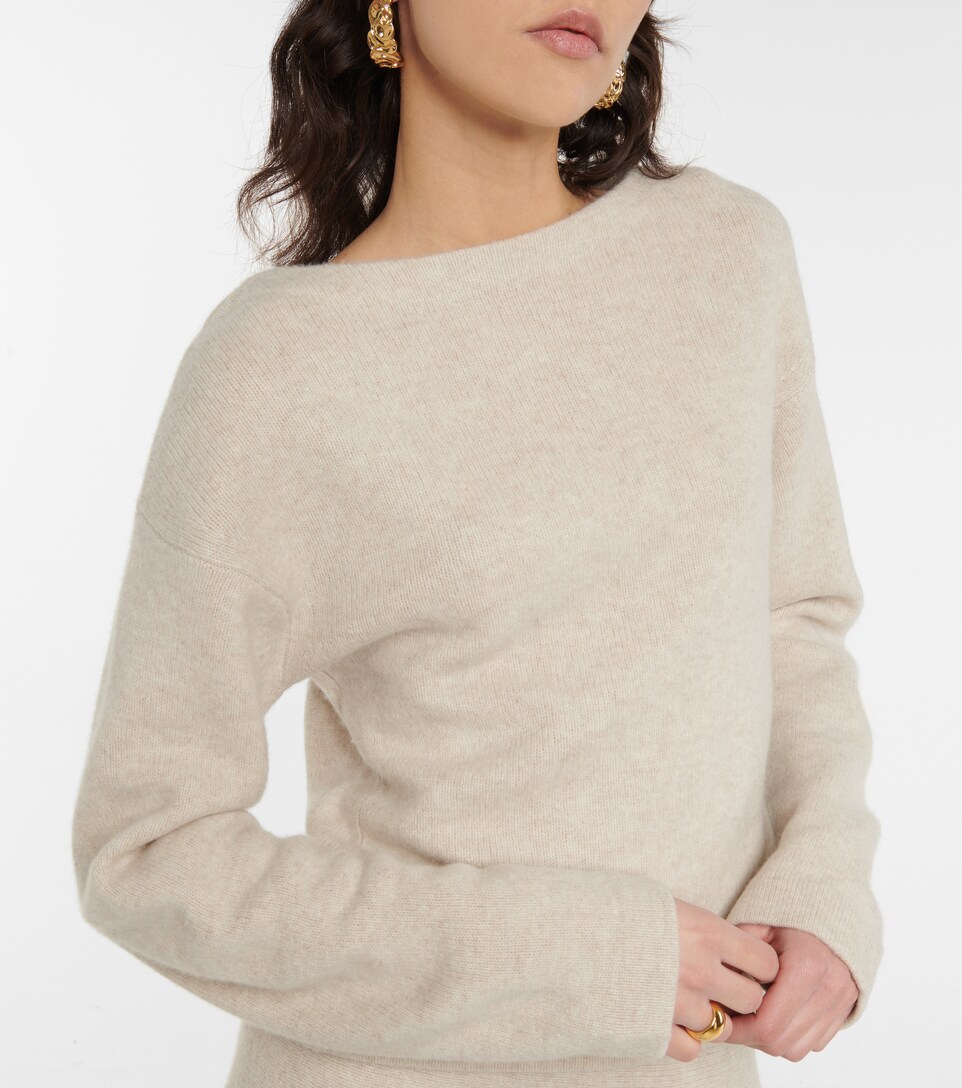 Boatneck wool and cashmere sweater 
