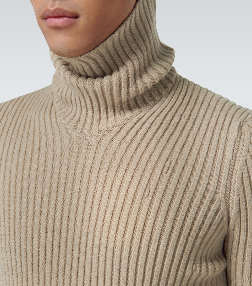 ribbed sweater turtleneck