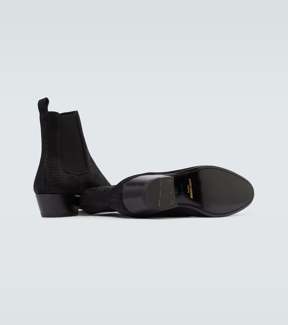 chelsea boots saint laurent