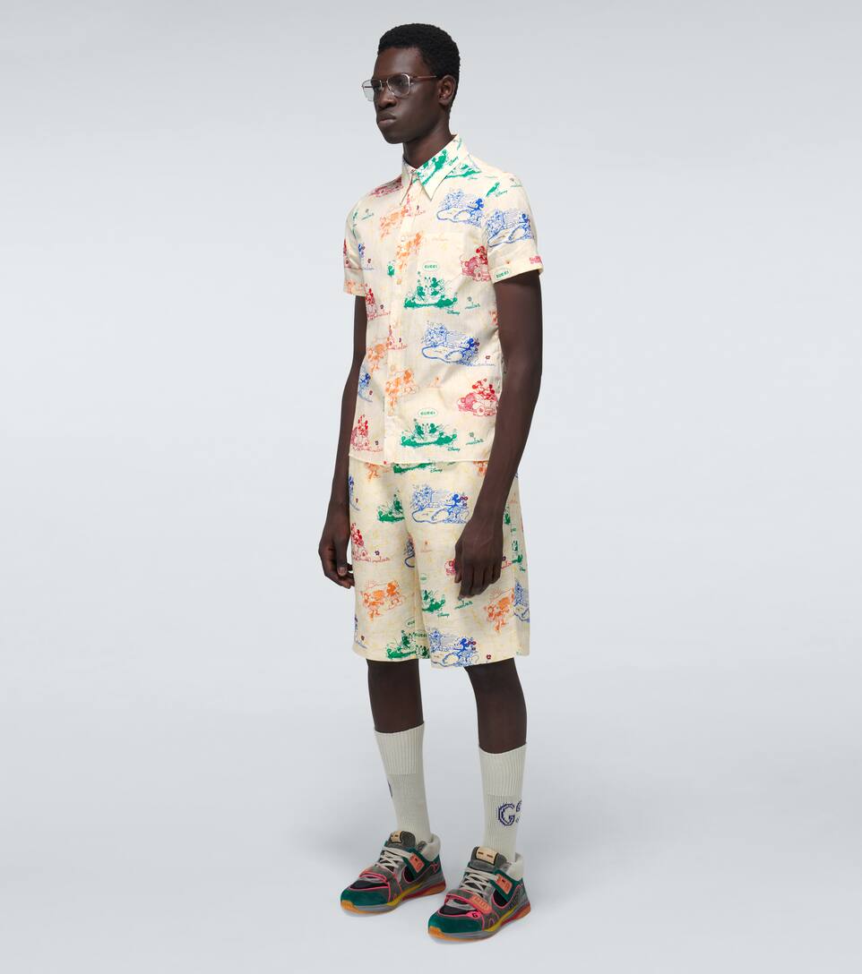 GUCCI Disney-print relaxed-fit shorts,P00439771
