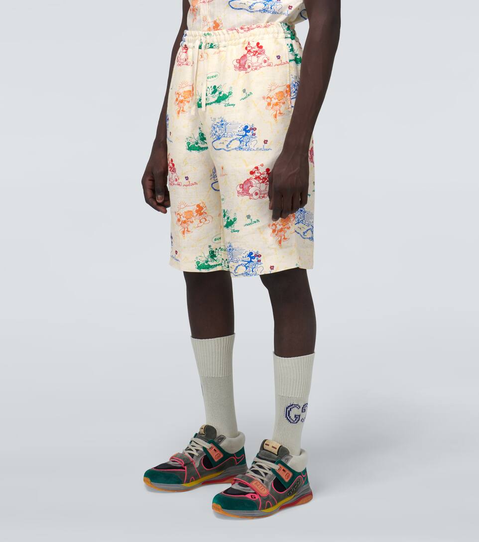 GUCCI Disney-print relaxed-fit shorts,P00439771